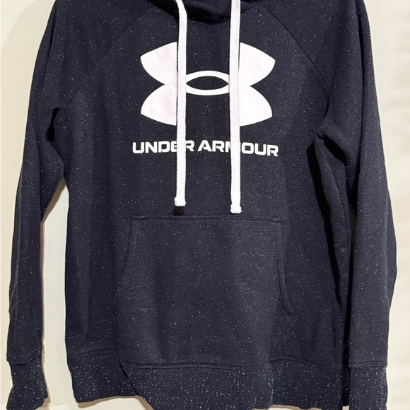 Under Armour Black Sweatshirt with Iconic Logo - Picture 1 of 5